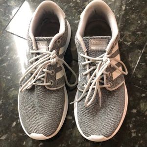 Adidas Cloudfoam light gray knit running shoes